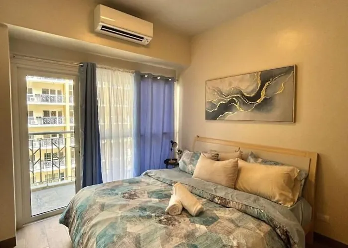 Kuya Awen's Staycation Unit 11j *